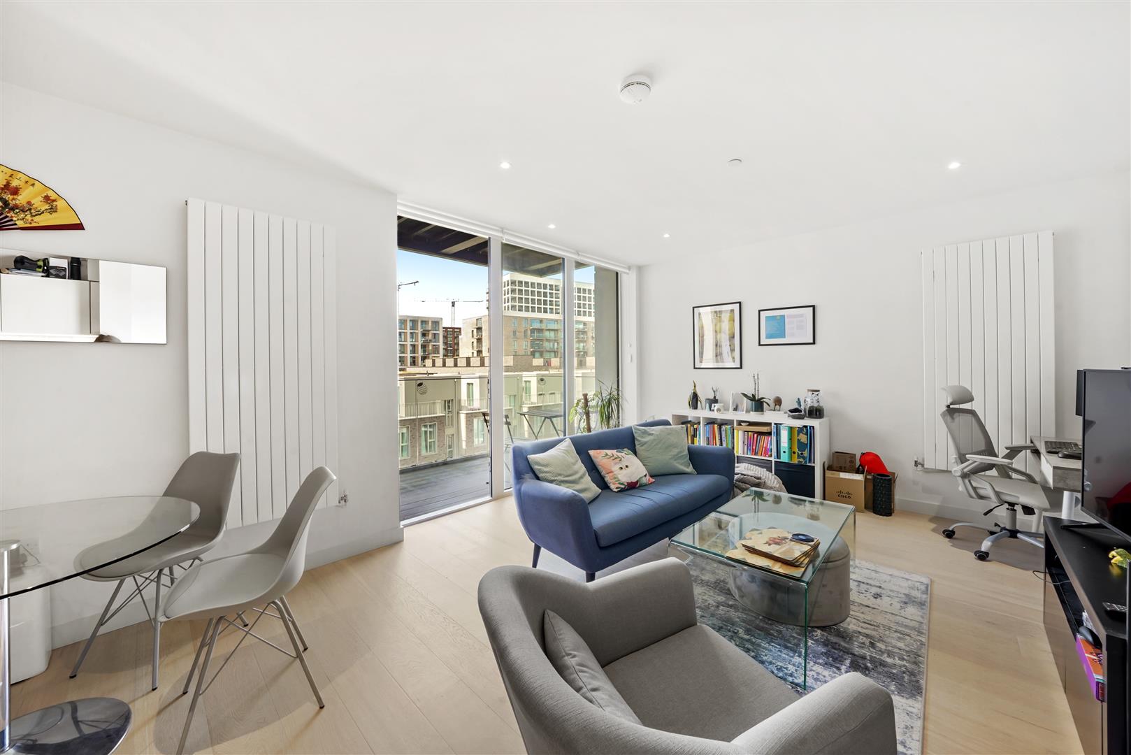 Royal Wharf Walk, Royal Wharf